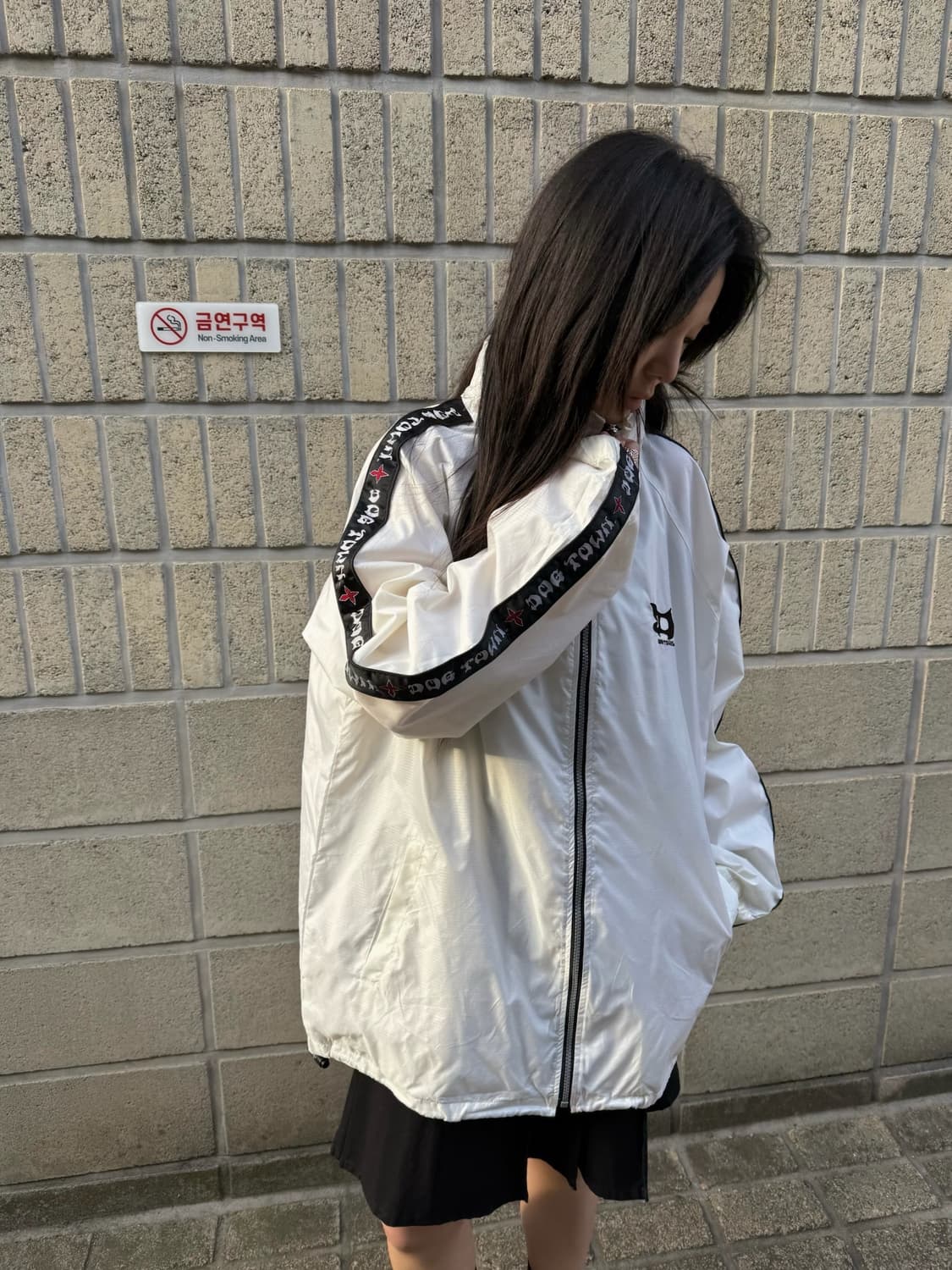 도그타운 올드스쿨 무드 오버핏 윈드브레이커 상품이미지7