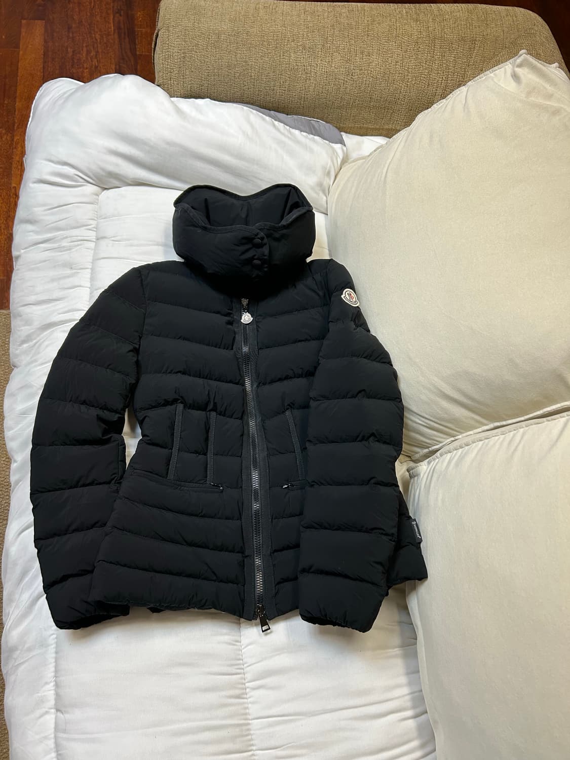 몽클레어 여성 블랙 다운패딩(1/44~55) 상품이미지7