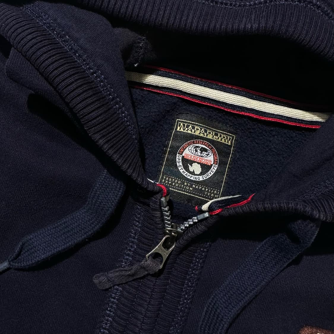 나파피리 패치 후드집업 네이비 상품이미지4