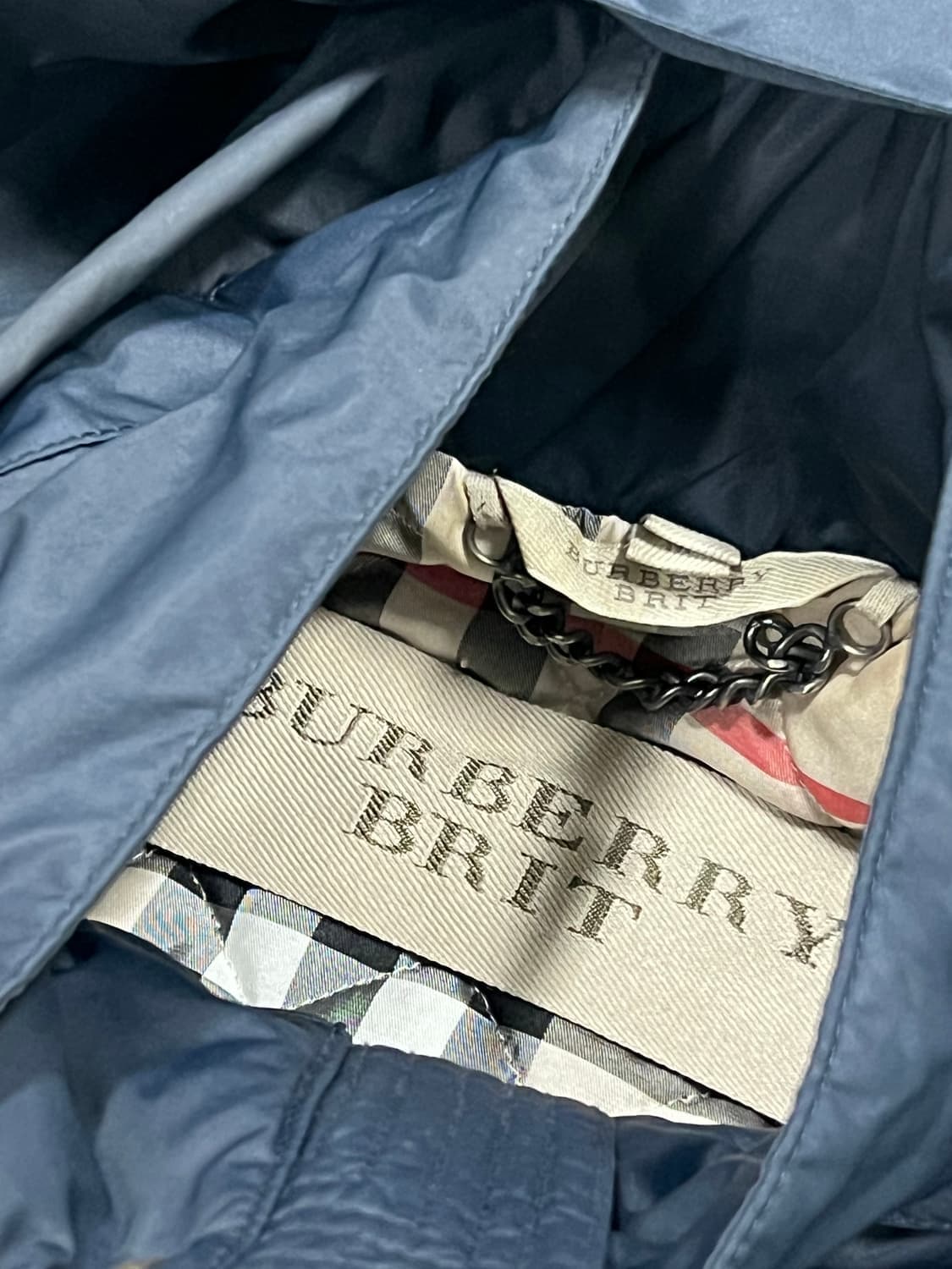 버버리 브릿 나일론 우븐 사파리 헌팅 야상 자켓 네이비 상품이미지5