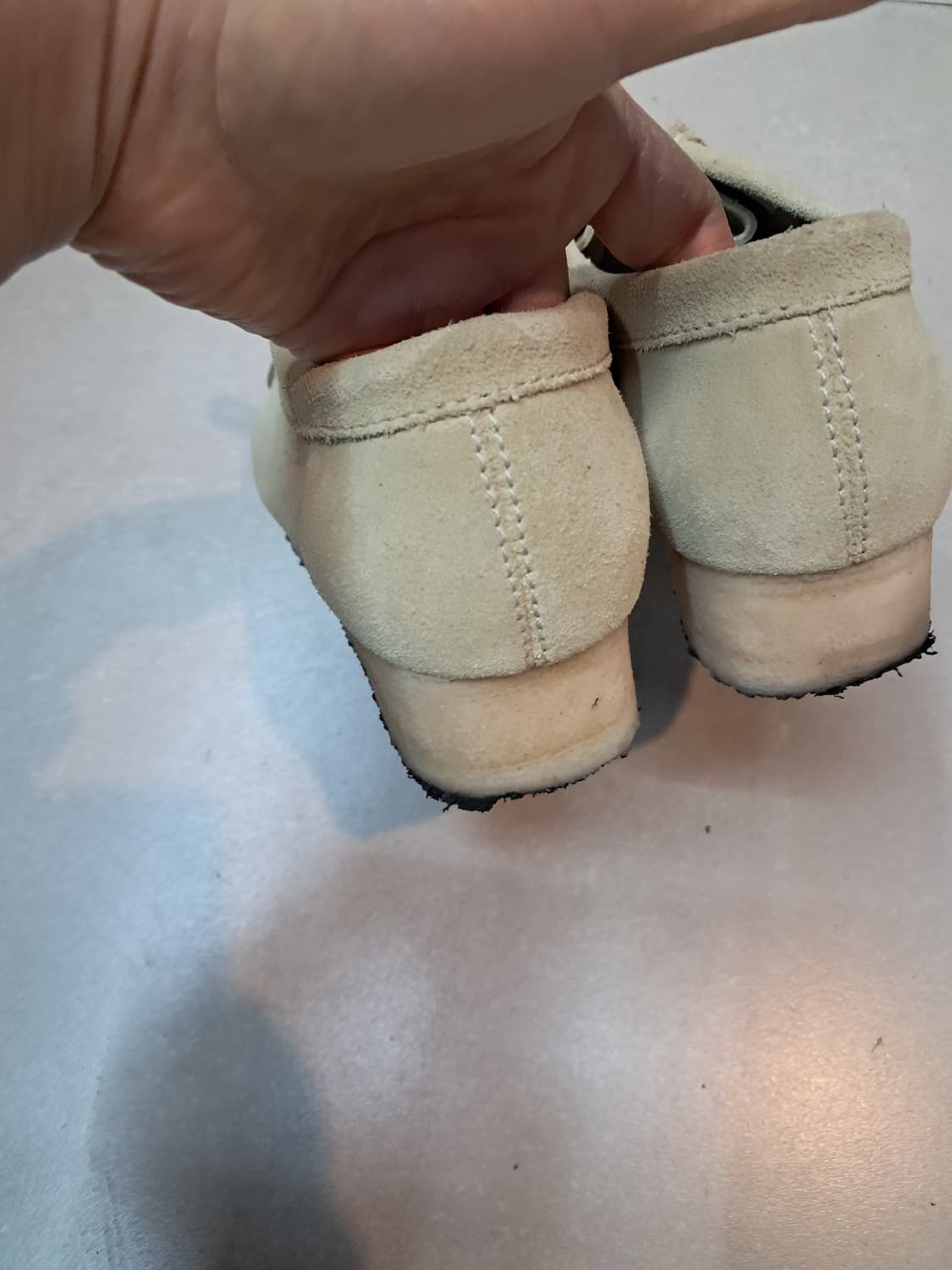 클락스 왈라비 베이지 스웨이드 235 상품이미지5