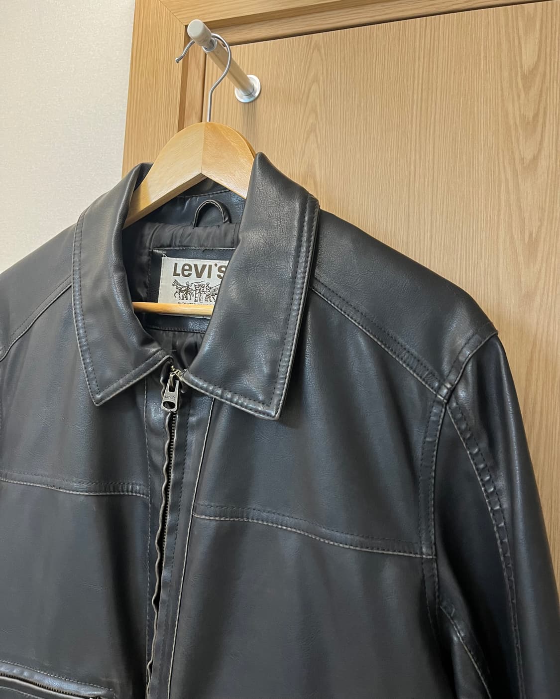 리바이스 A-2 가죽자켓 상품이미지1