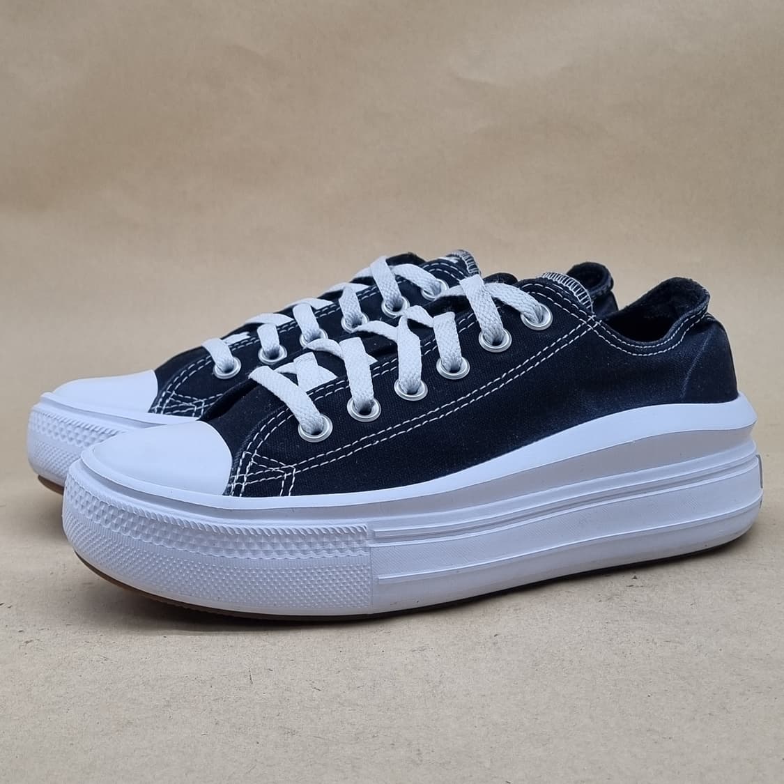 컨버스 올스타  무브 스니커즈 245 상품이미지1