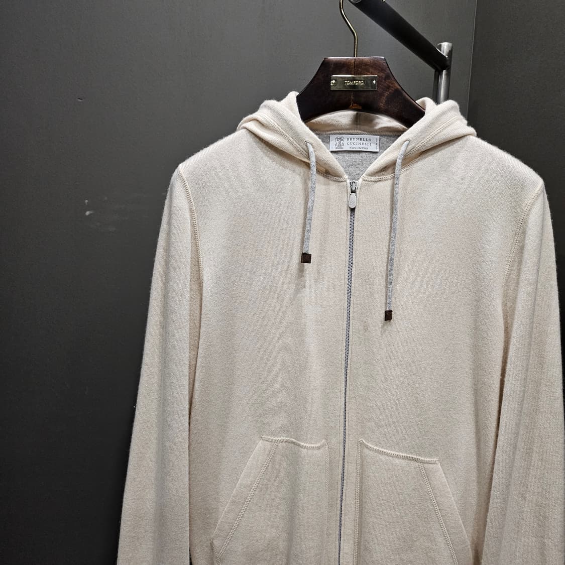 브루넬로 쿠치넬리 캐시미어 드로스트링 후드집업 상품이미지4