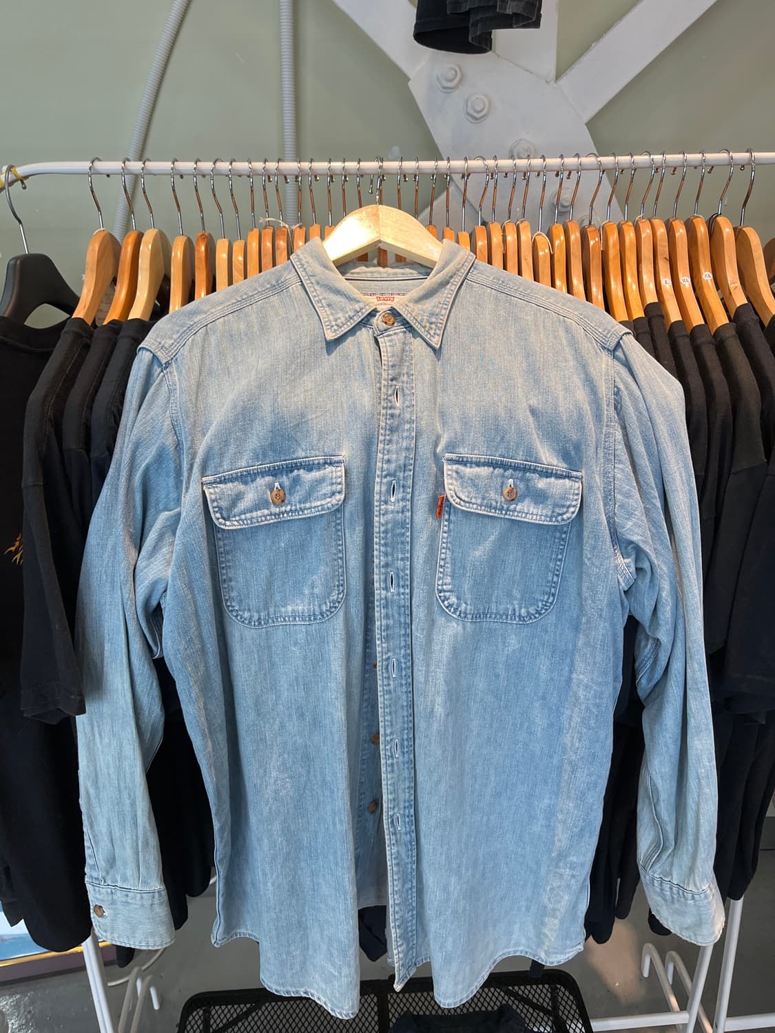 Vintage Levi’s Orange Tab denim shirt 상품이미지1