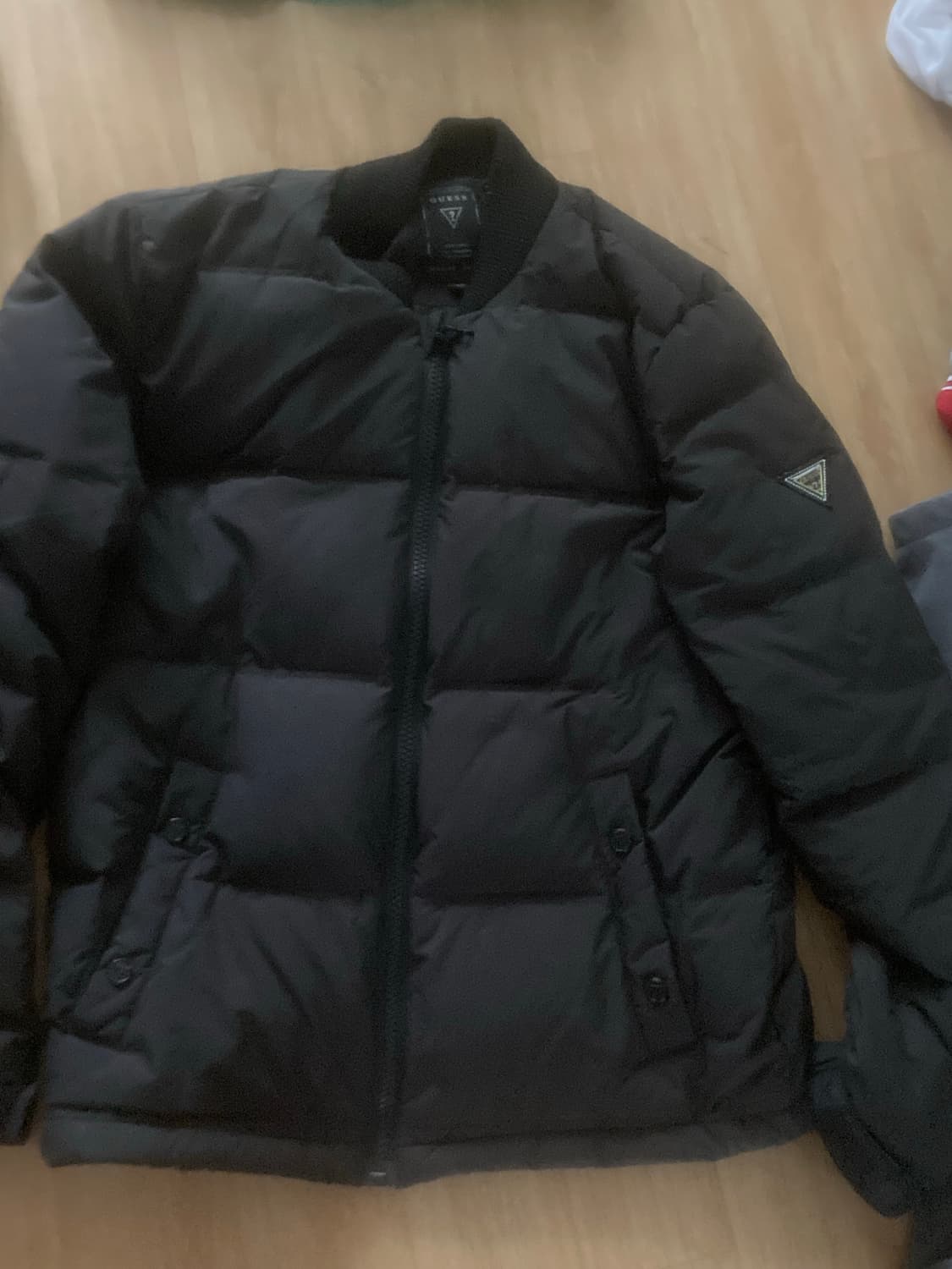 게스 패딩 상품이미지1