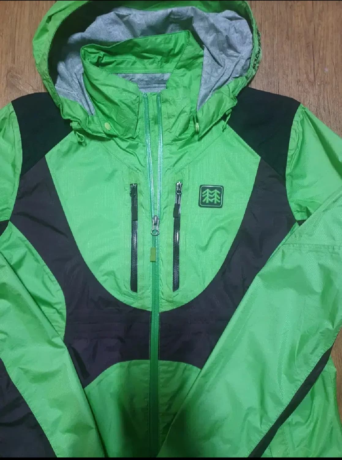 코오롱 아웃도어 바람막이 95 사이즈입니다 상품이미지3