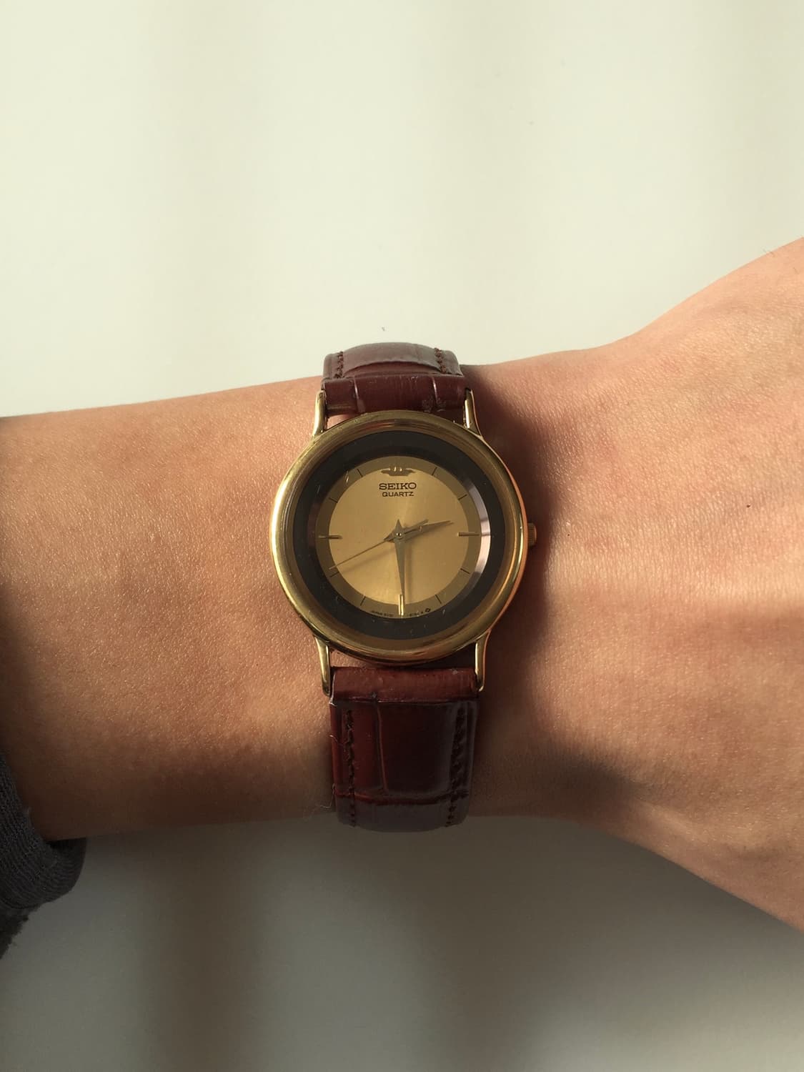 90s seiko gold-black combi quartz 상품이미지4