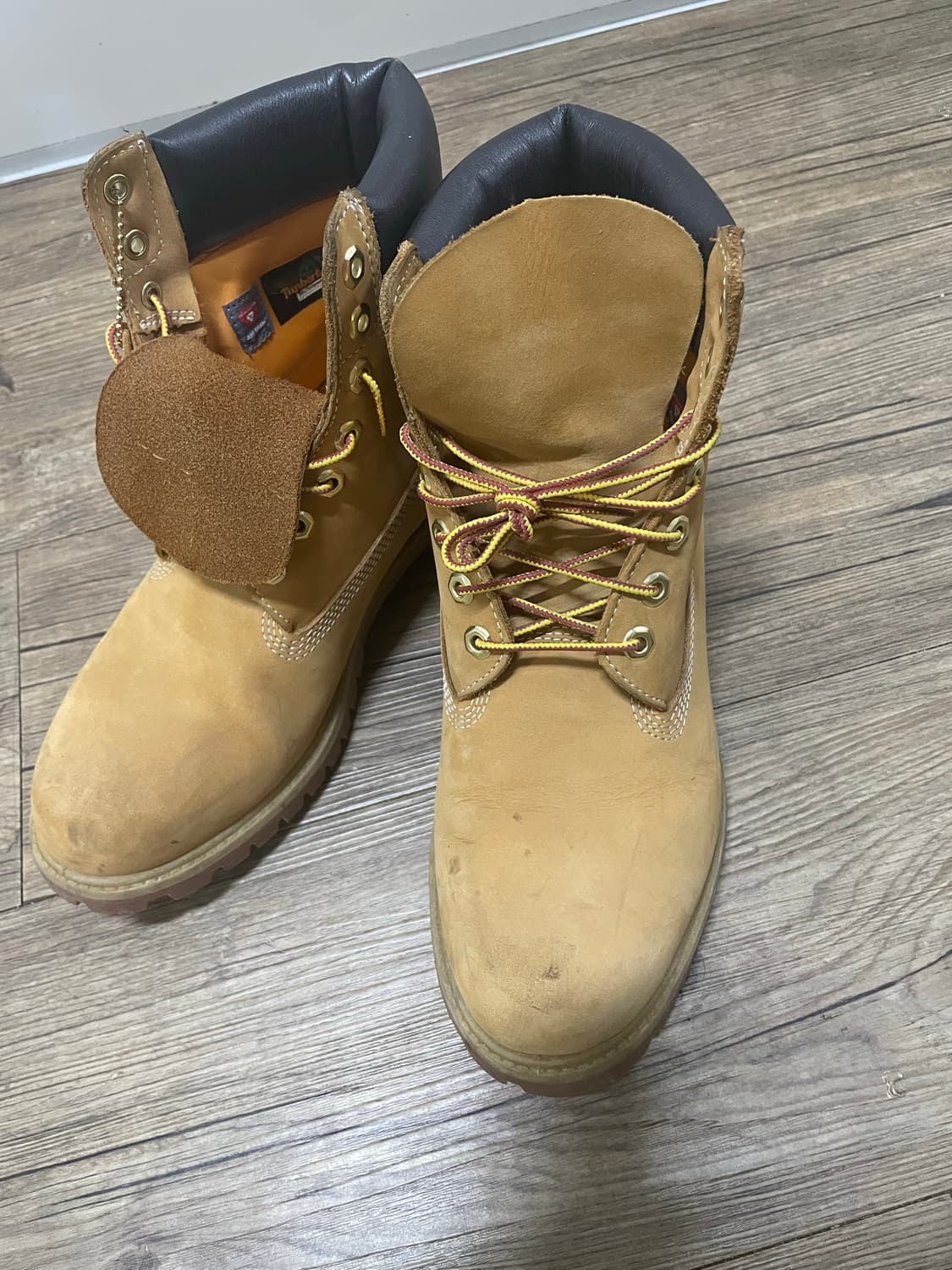 팀버랜드 6인치 9M (270~275) 상품이미지1