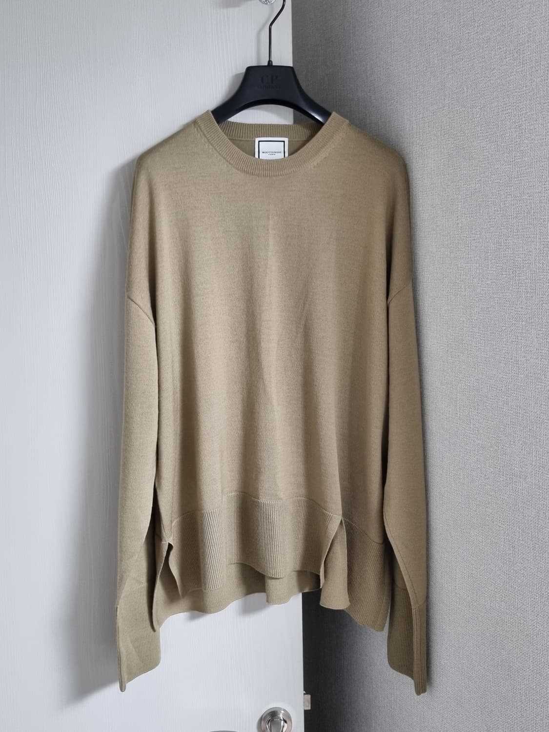 우영미 절개 니트 상품이미지1