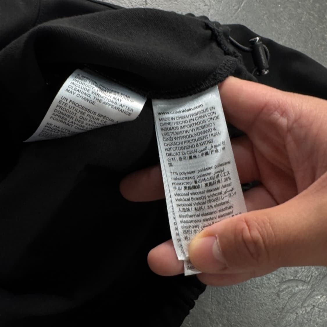 캘빈클라인 크롭 맨투맨  상품이미지4