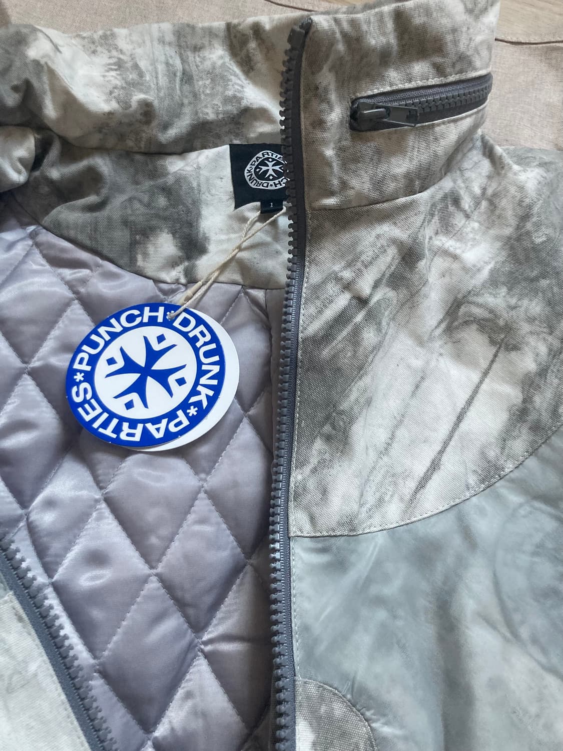 펀치드렁크파티즈 Veiled Mark Quilted Jacket 상품이미지5