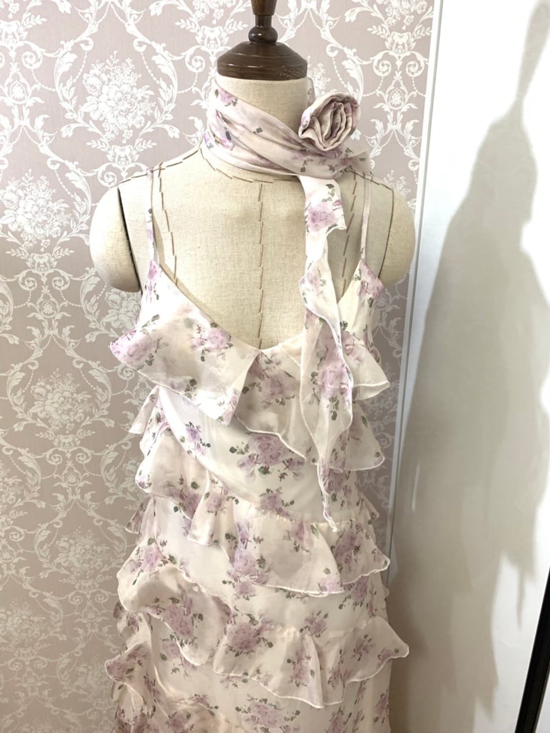 S사이즈) 신스덴 루시 플로랄 프릴 스카프 드레스 휴양지여름나시롱원피스 상품이미지10