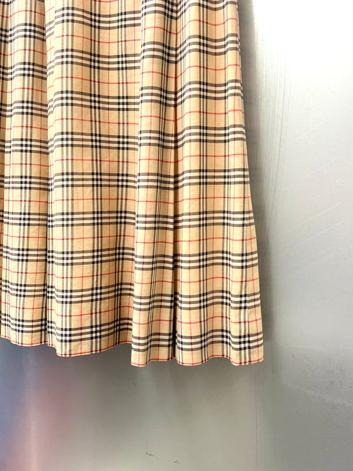 Burberry 버버리 노바체크 플리츠 미디 스커트 상품이미지3