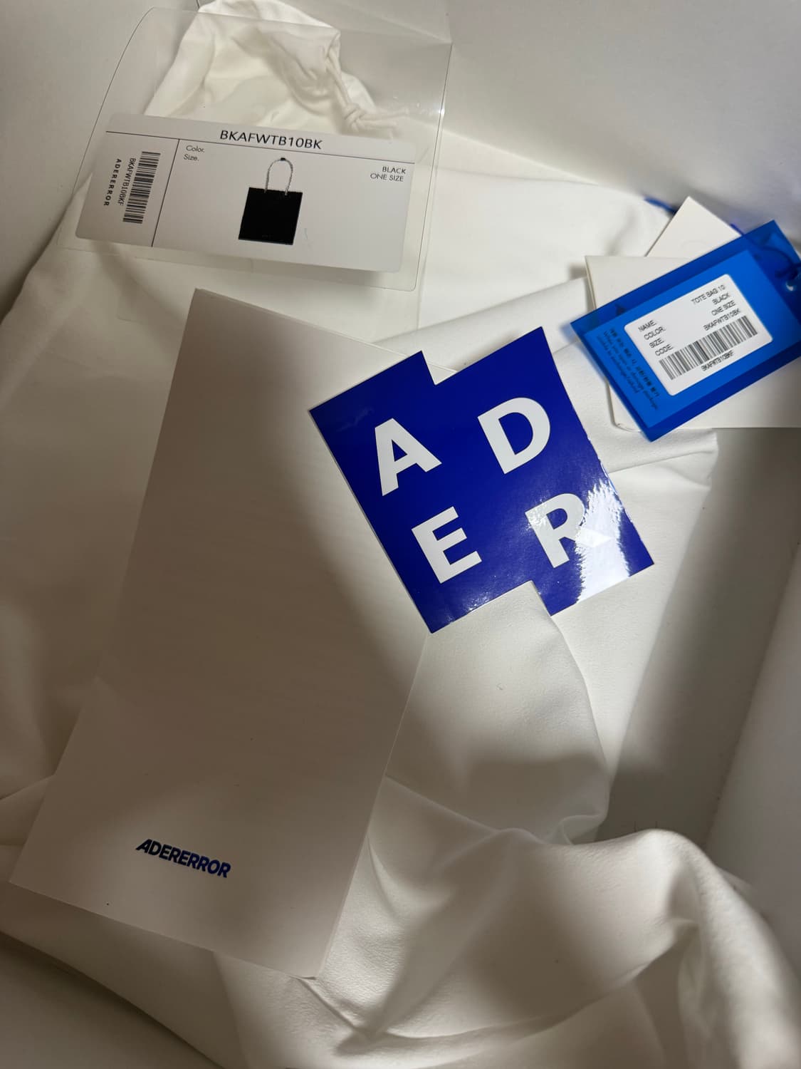 아더에러 쇼퍼백 느와르 상품이미지3