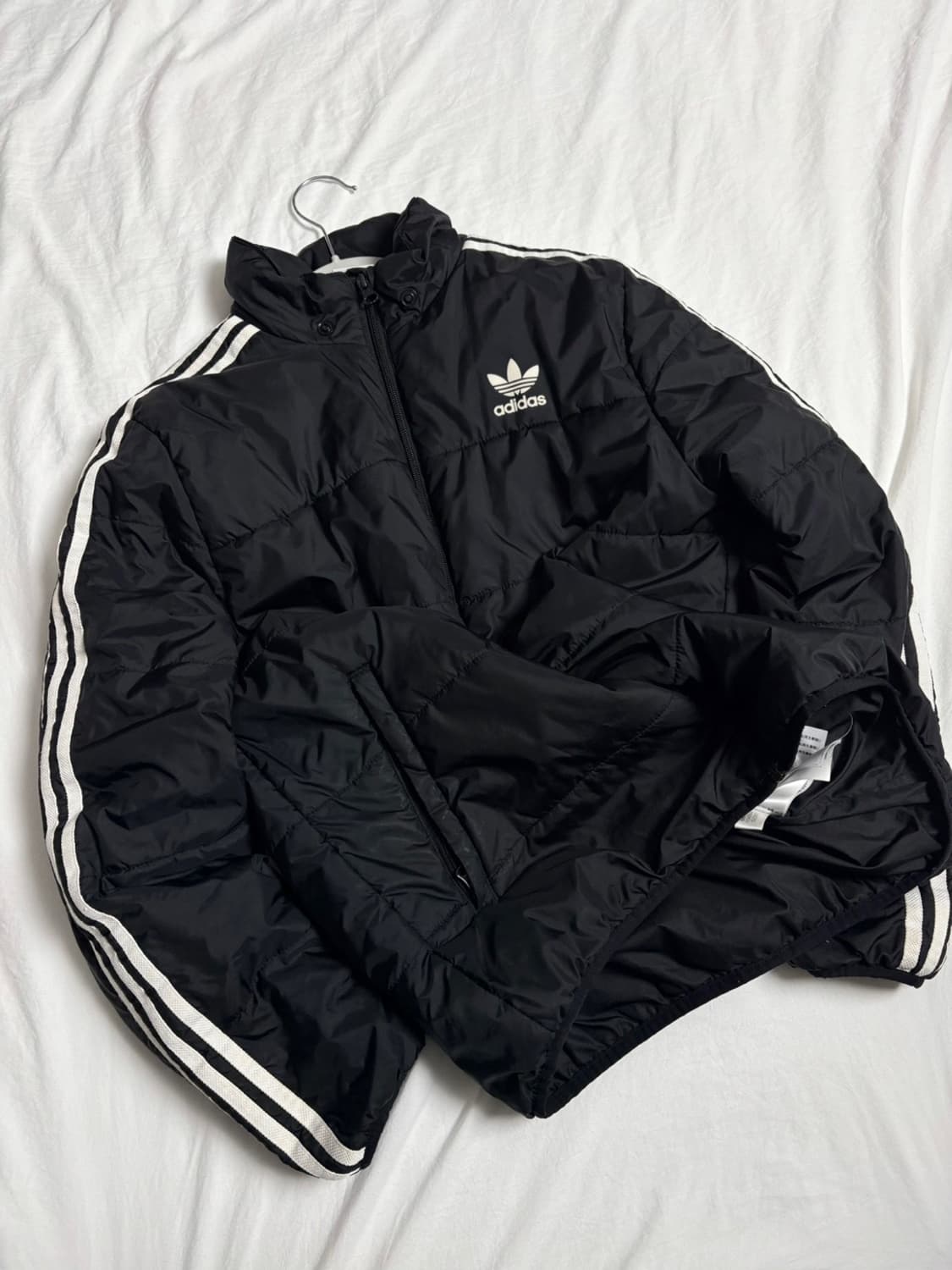 아디다스 블랙 경량 패딩 상품이미지2