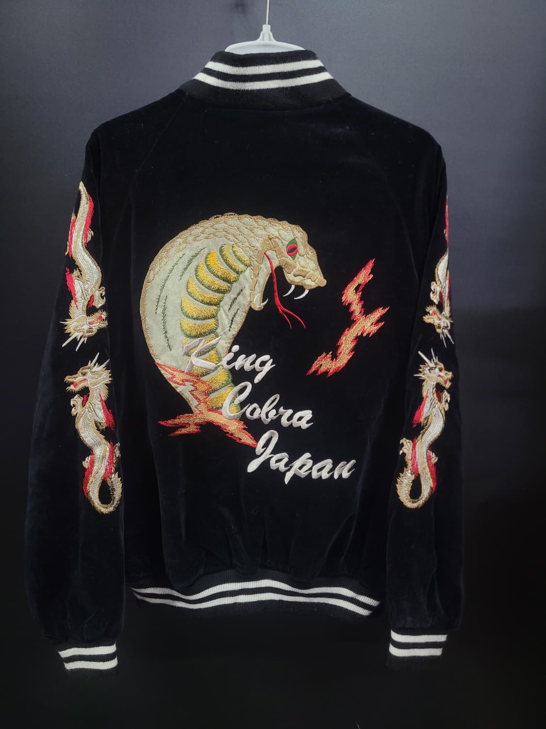재팬 80~90s 빈티지 벨벳 스카잔 코브라 드래곤 자수 자켓 상품이미지3