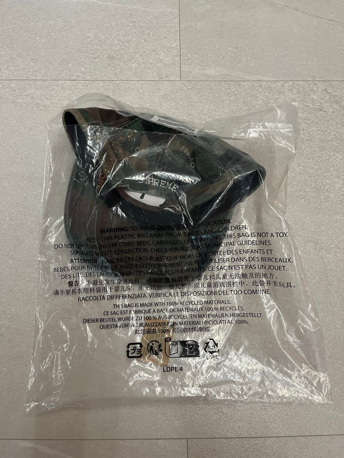 슈프림 디스트레스드 스크립트 6-패널 갭 상품이미지4