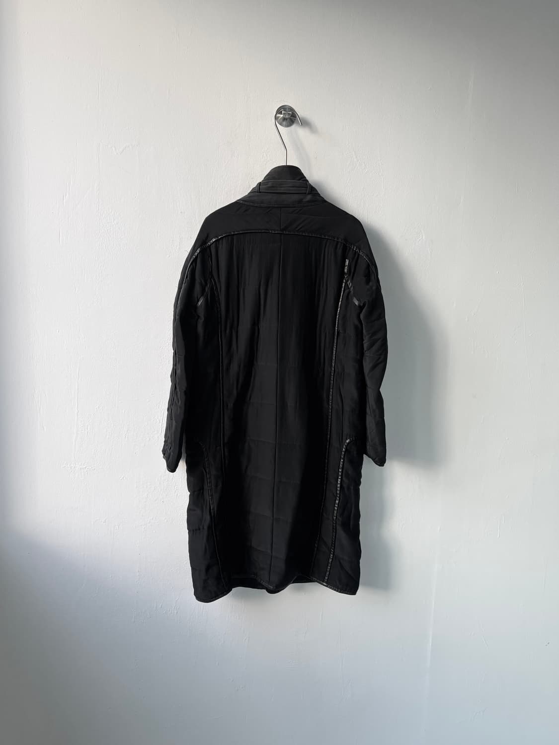 언더커버 하이넥 실크 레더 코트  상품이미지7