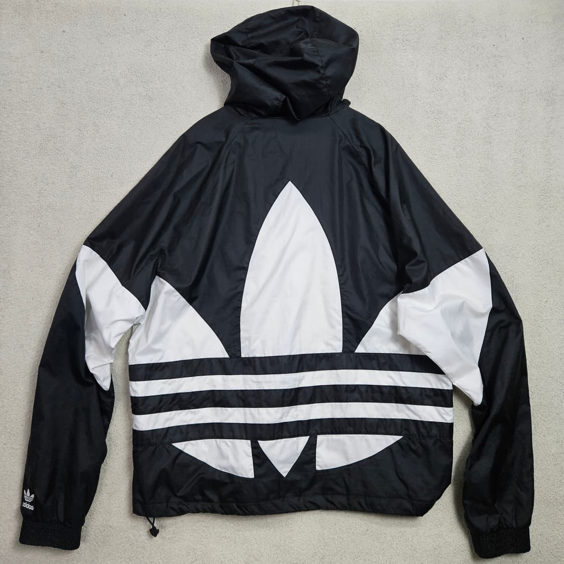 아디다스 빅트레포일 바람막이 XXL 상품이미지3
