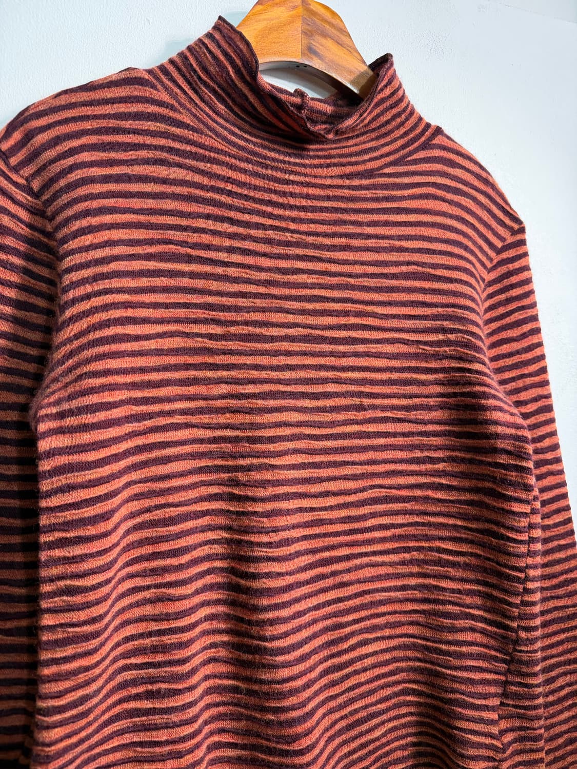 Plantation 이세이미야케 울 100% 모크넥 니트 상품이미지4