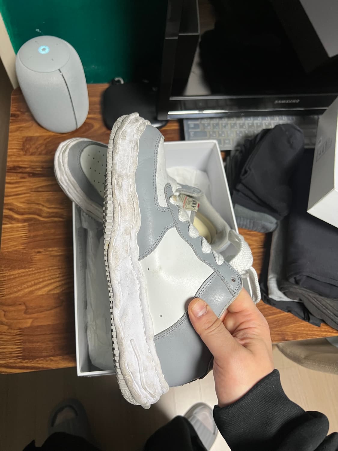 메종 미하라 야스히로 웨인 OG 솔 레더 로우탑 스니커즈 그레이 화이트  상품이미지4