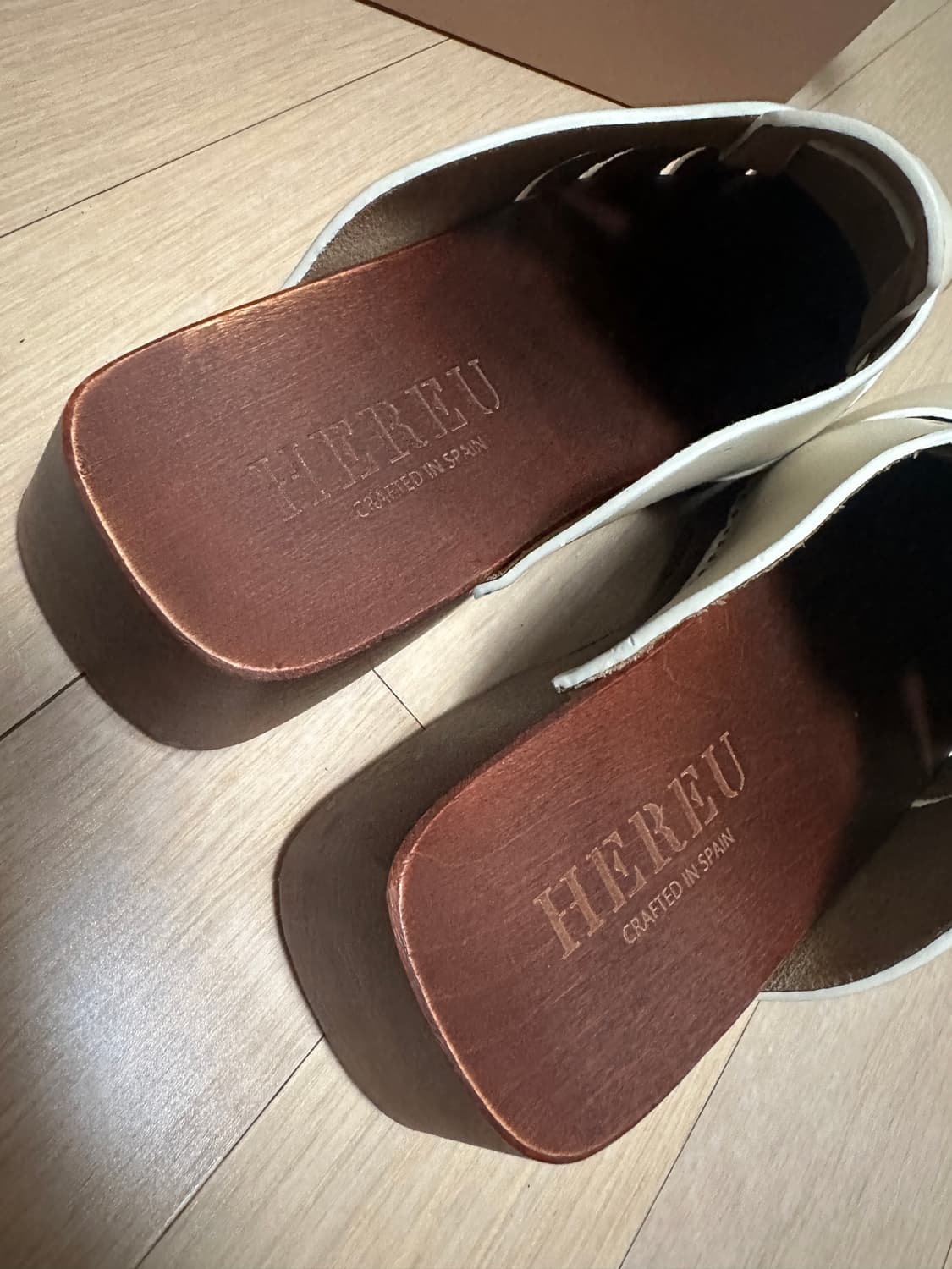 헤레우 루시아 커스터드 클로그 로퍼 36 상품이미지9