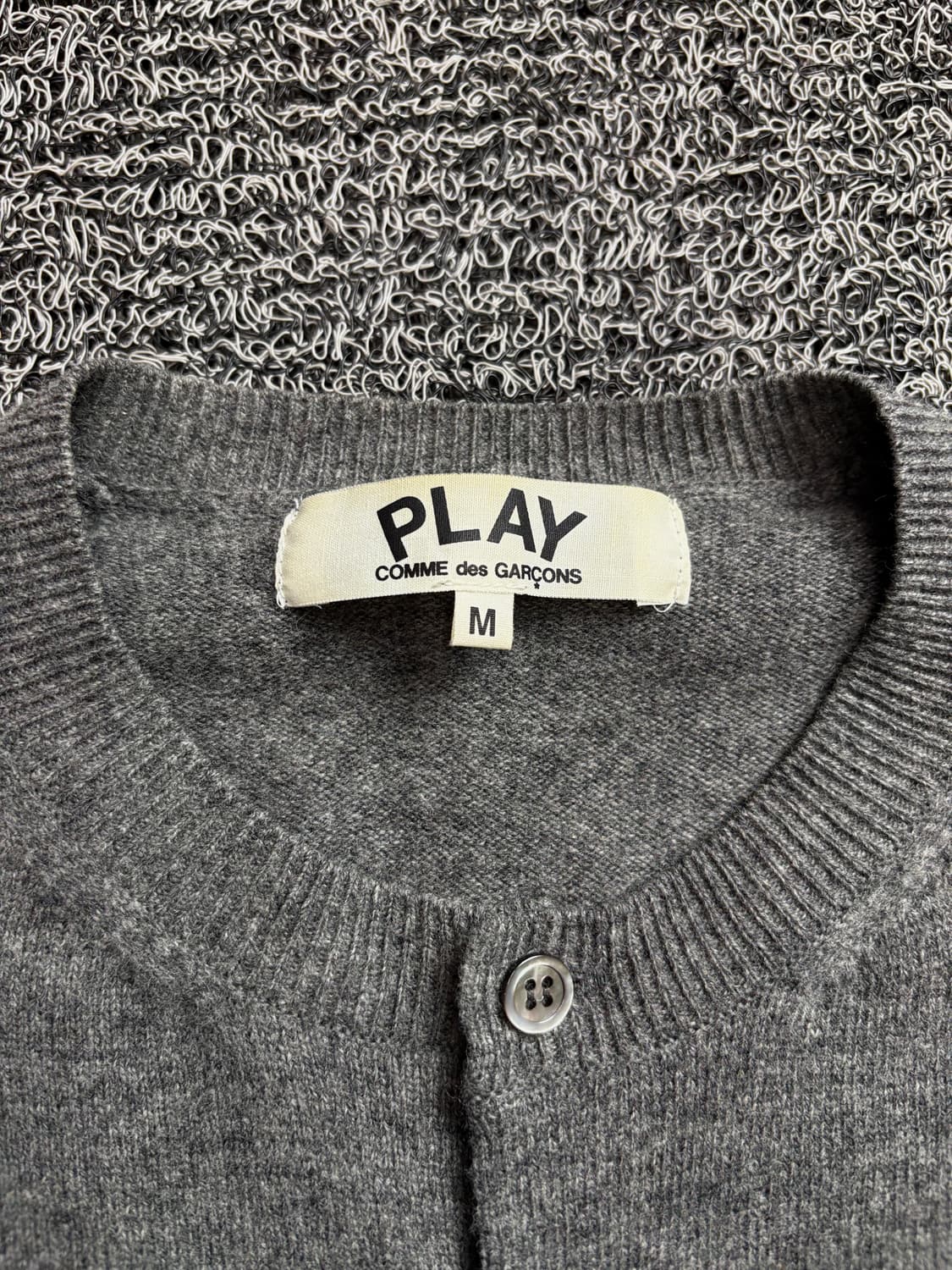 꼼데가르송 우먼스 골드 와펜 라운드넥 가디건 2151 상품이미지3