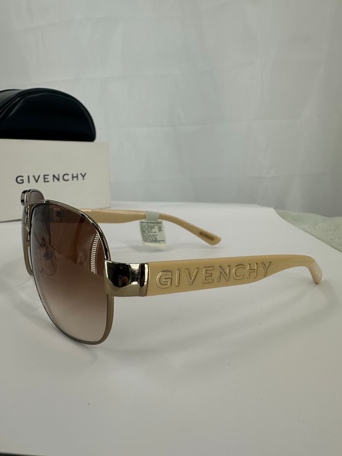 [새상품 무료배송] 정품 지방시 Made in Italy 선글라스 상품이미지1