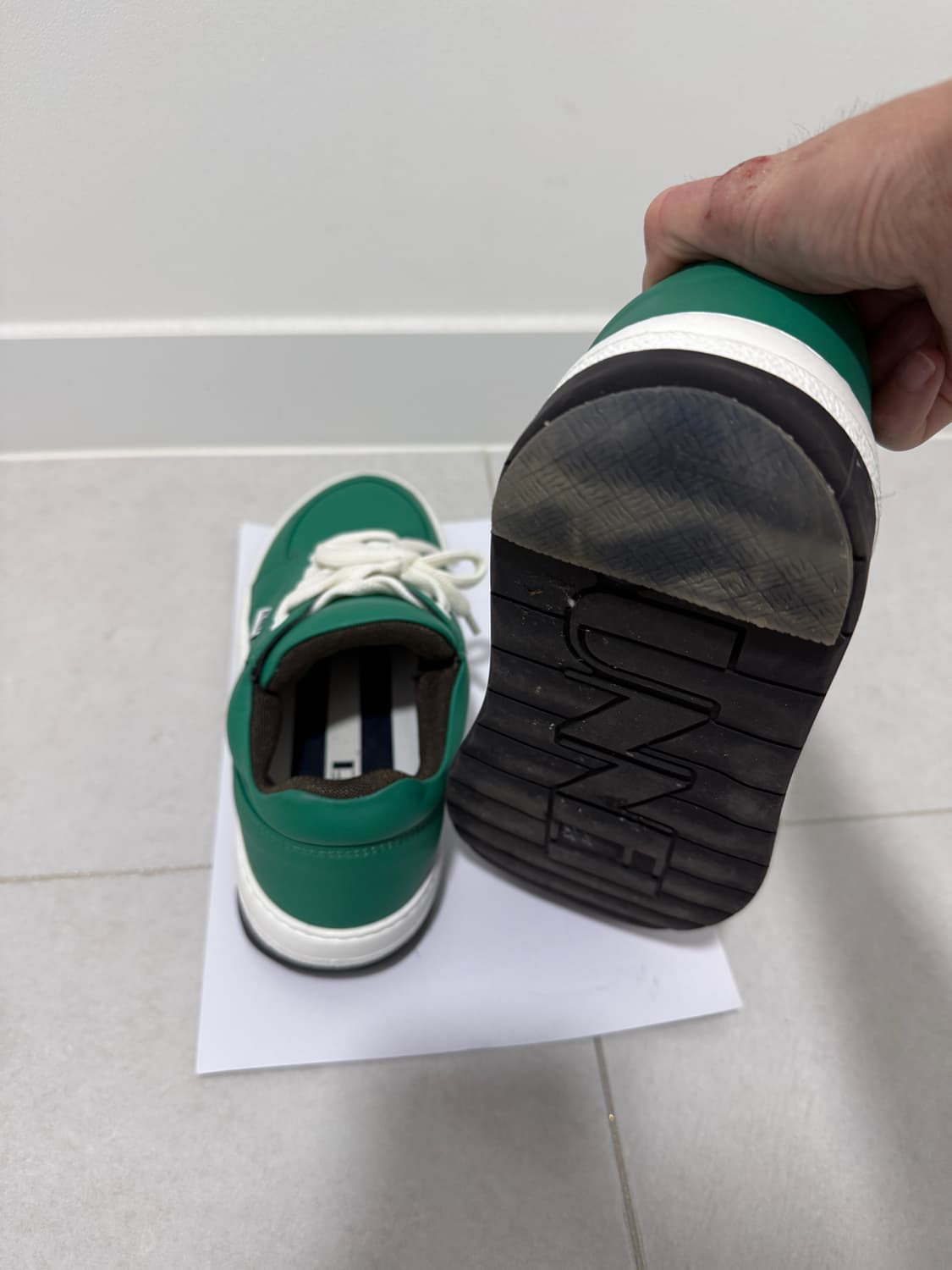 써네이 39사이즈 그린 팝니다 상품이미지4