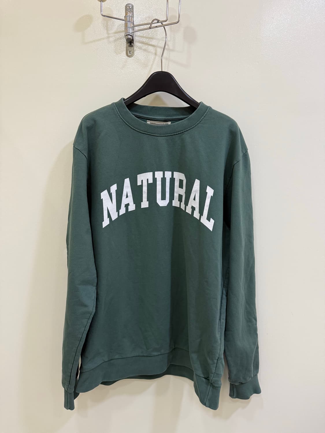 뮤지엄오프피스앤콰이엇 맨투맨 정품 상품이미지1