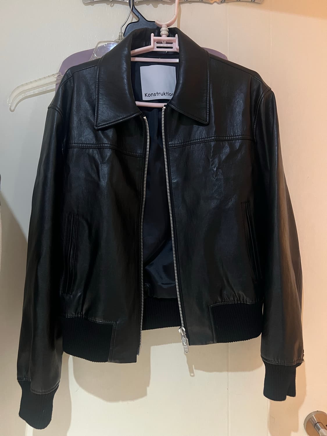 컨스트럭션 레더자켓 상품이미지1