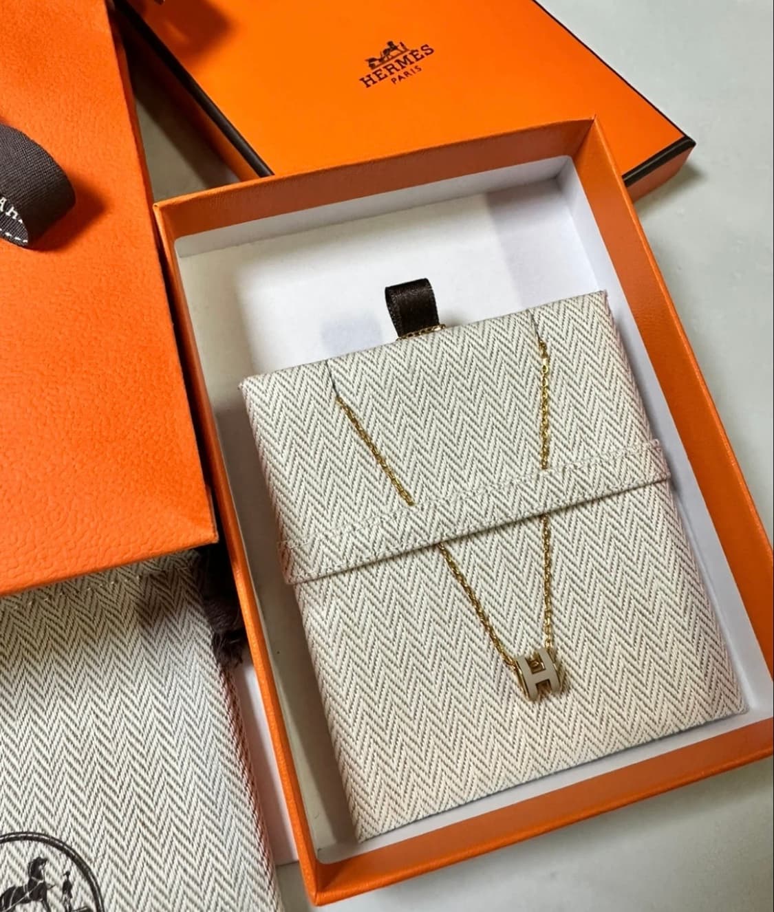 [백화점판/풀구성품]에르메스 여성 목걸이 팝아슈 미니 골드/마론글라쎄 상품이미지1