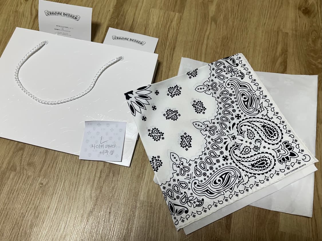 크롬하츠 실크 반다나 화이트  상품이미지3