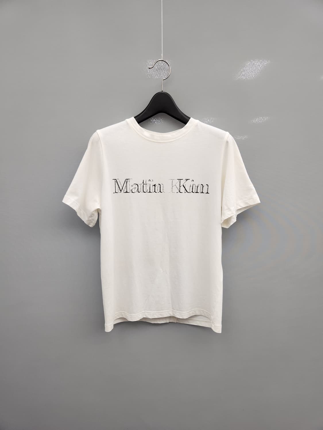 마뗑킴(Matin Kim) 로고 스티치 패치 반팔 티셔츠 23년11월 상품이미지1