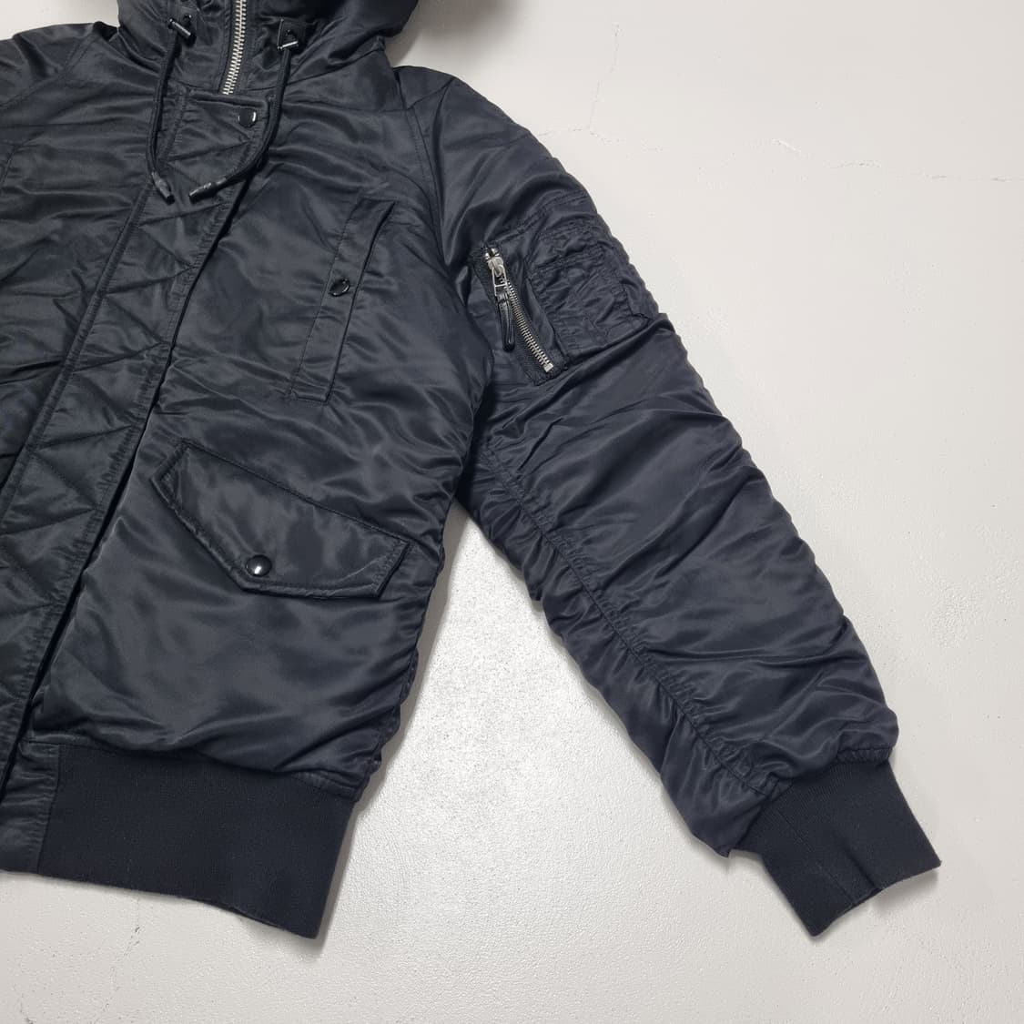 THE KOOPLES 더쿠플스 N2B 봄버자켓 블랙 - XS 상품이미지4