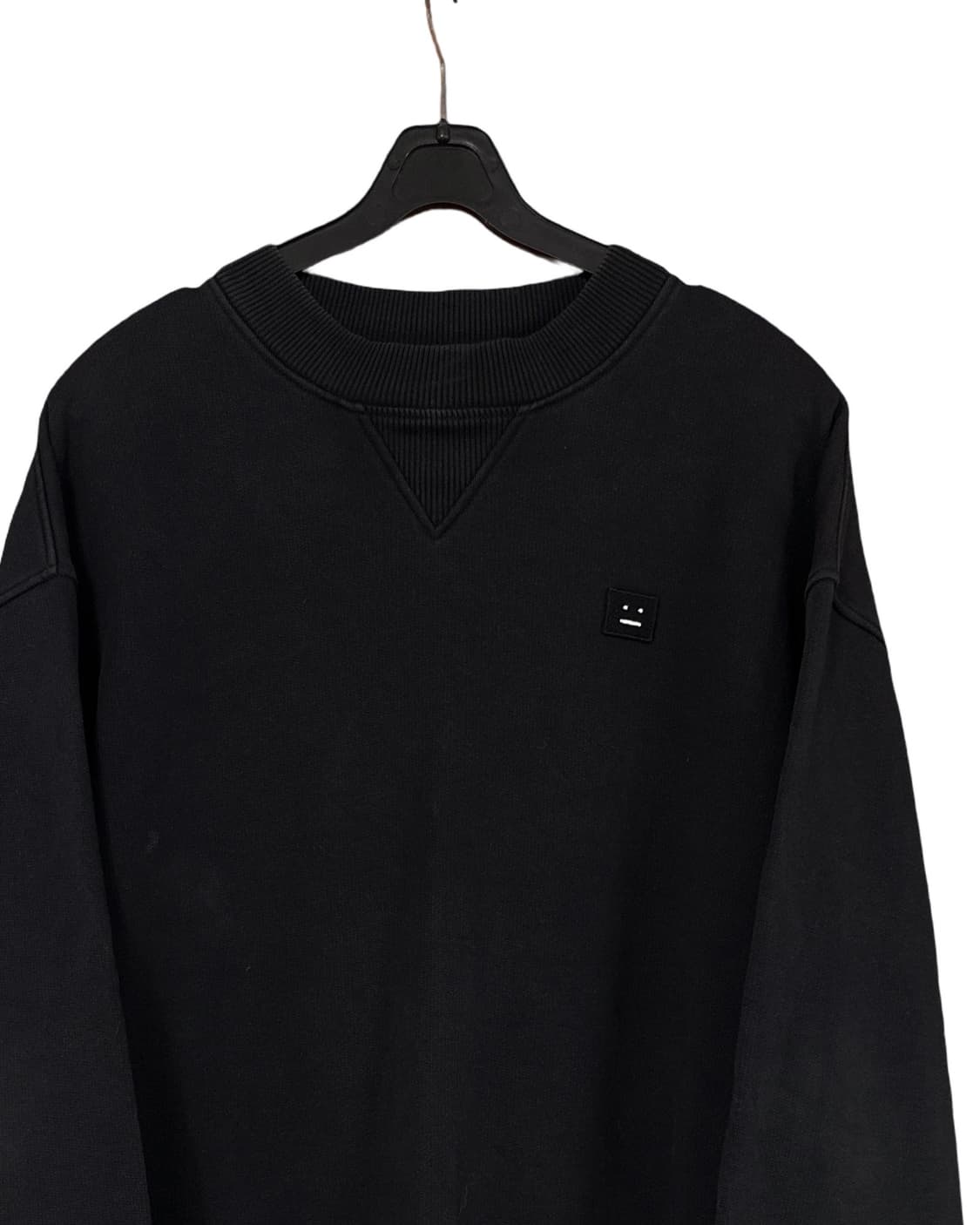 아크네 스튜디오 야나페이스 블랙 맨투맨 상품이미지2