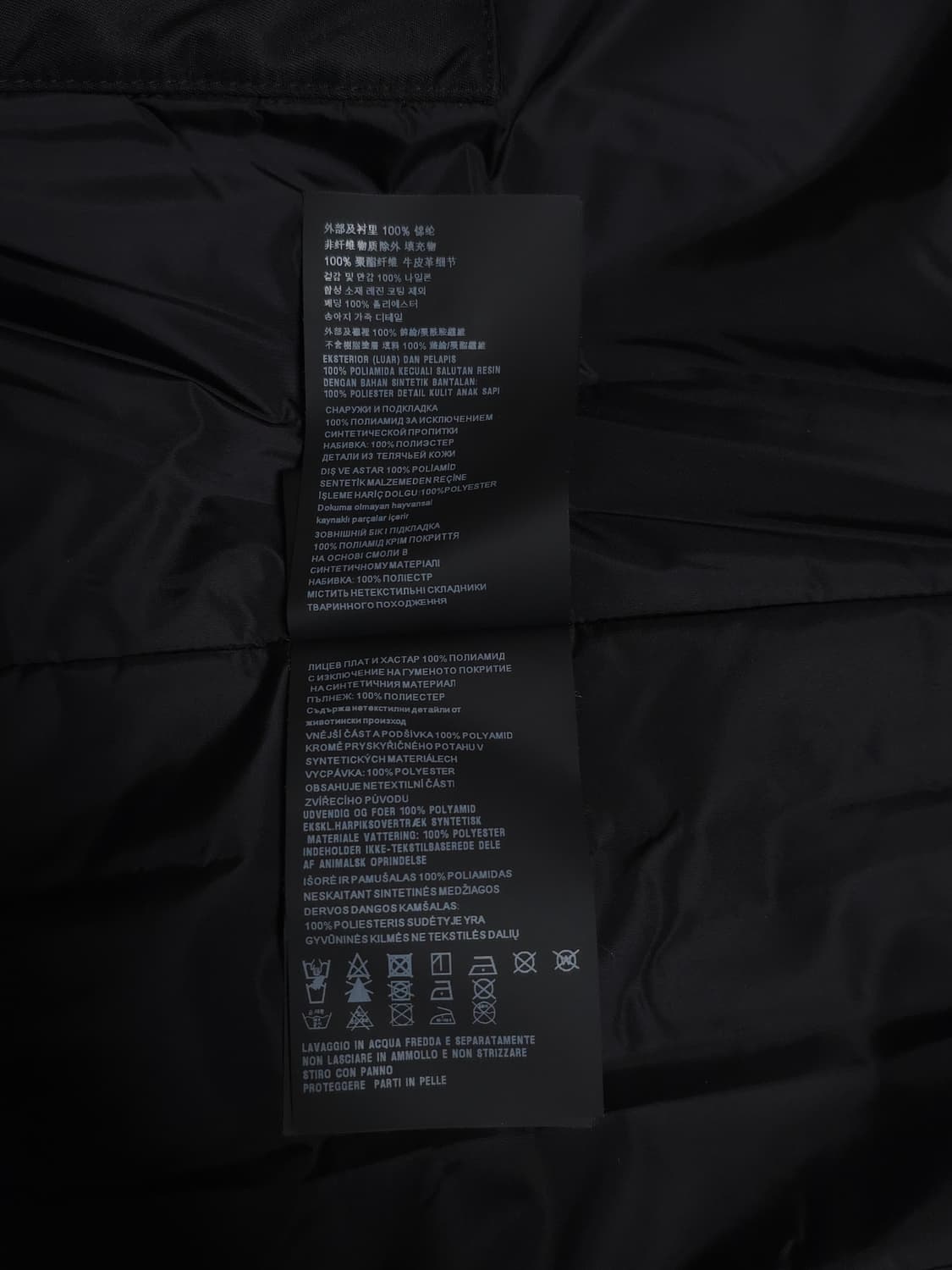 [XL] 프라다 나일론 포코노 패딩 자켓 블랙(SGN882) 상품이미지9