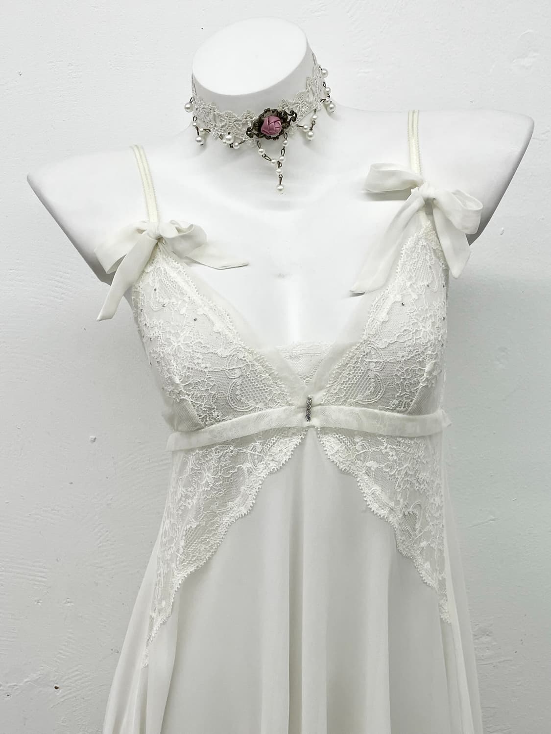 에블린 화이트페어리 리본 슬립 상품이미지2