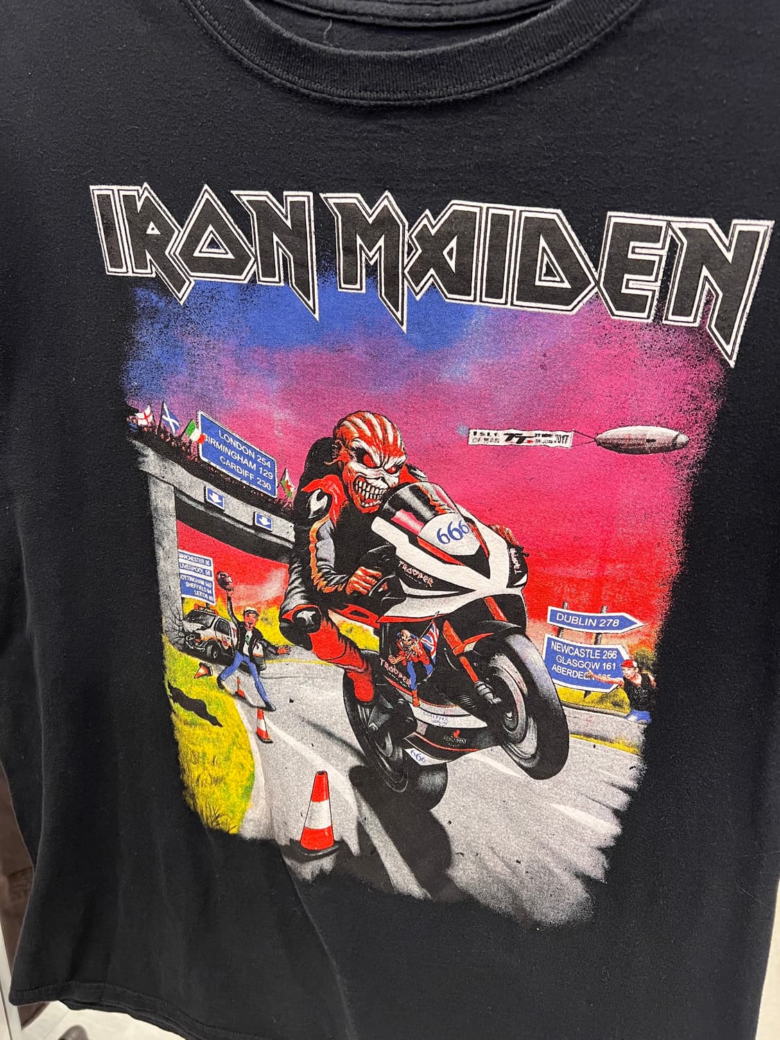 Gildan 길단 IRON MADIEN 아이언 메이든 밴드티 반팔 티셔츠 상품이미지4