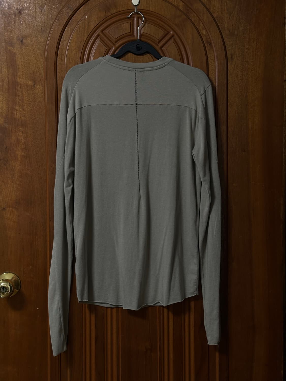 톰크롬 데드엔드 스티치 핑거홀 롱 슬리브 상품이미지2