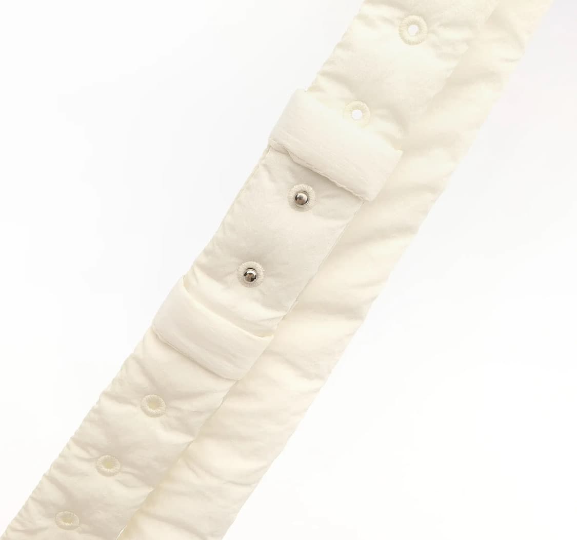 [A급] 보테가 베네타 패딩 미니 카세트 크로스백 화이트 판매합니다!!! 상품이미지9