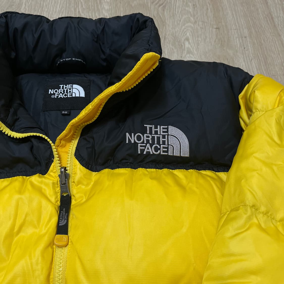 노스페이스 구스다운 700 옐로우 눕시 패딩 M(95) 상품이미지3