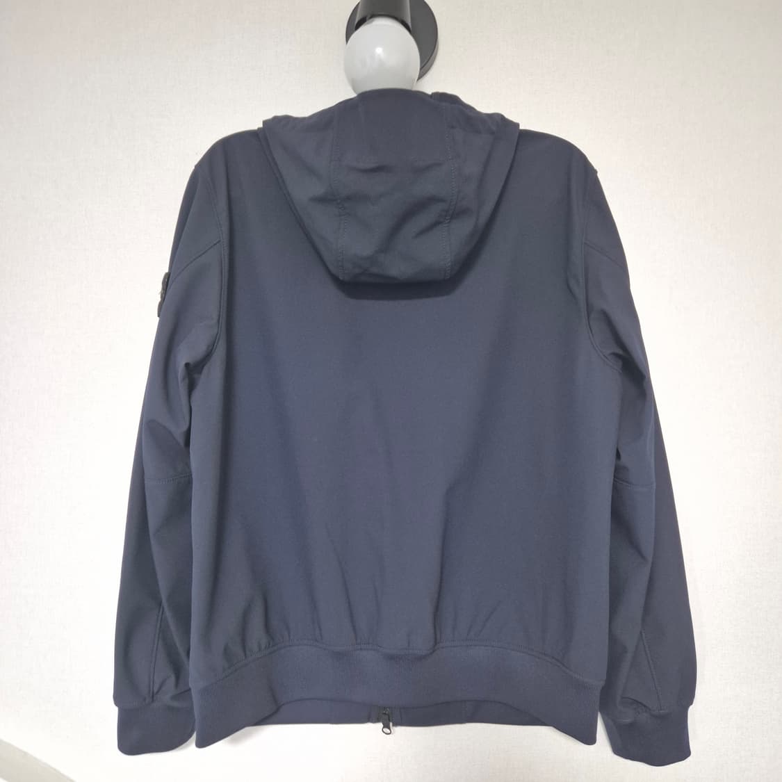 스톤아일랜드 라이트 소프트 쉘-R  폴리에스터 후드 자켓 상품이미지3