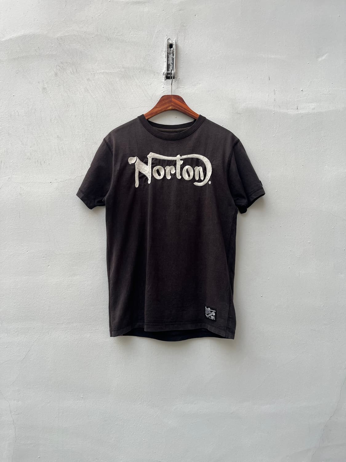 Norton 자수 반팔티셔츠  상품이미지1