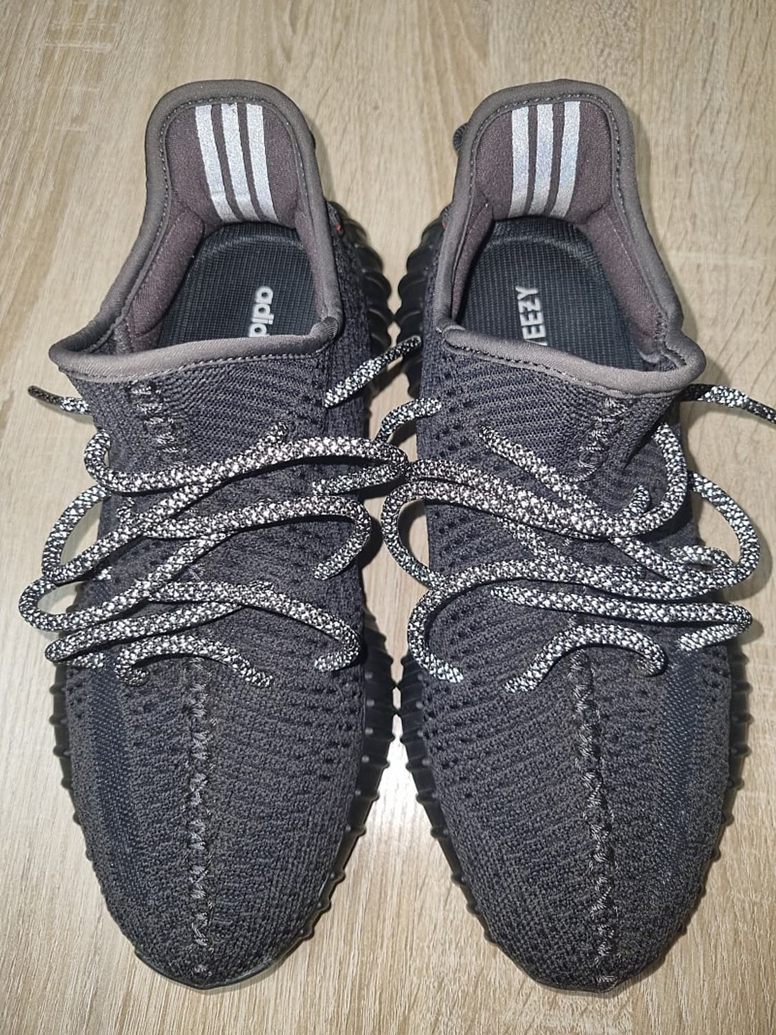 [255]아디다스 이지부스트 350 v2 트리플 블랙 상품이미지3