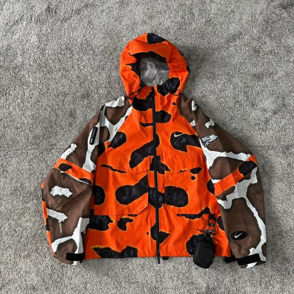 새제품L)나이키 x 녹타 오팔 딥 커버 고어텍스 자켓 FZ3253-819 상품이미지4