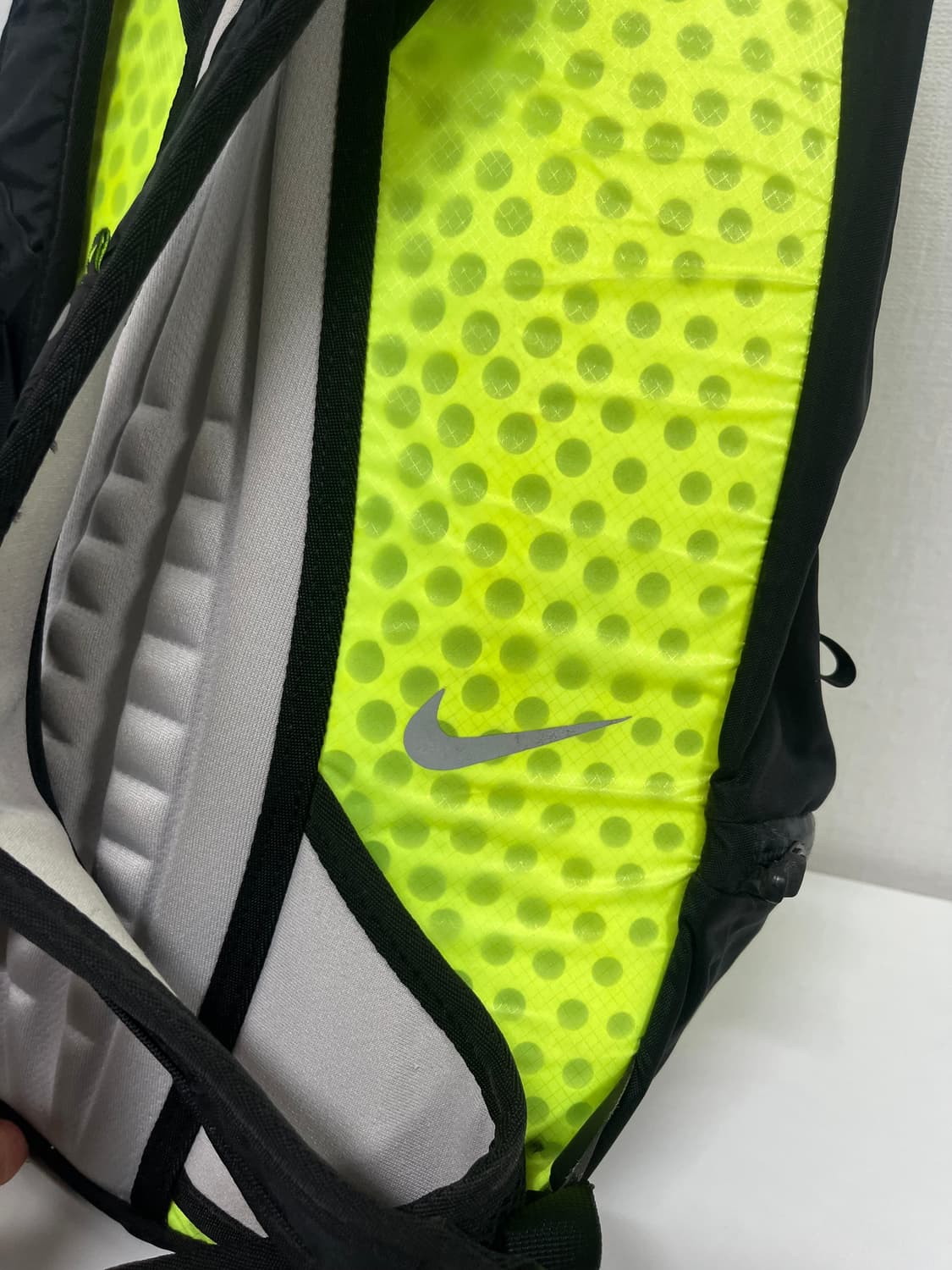 나이키 2001 샤에인 런닝 백팩 상품이미지3