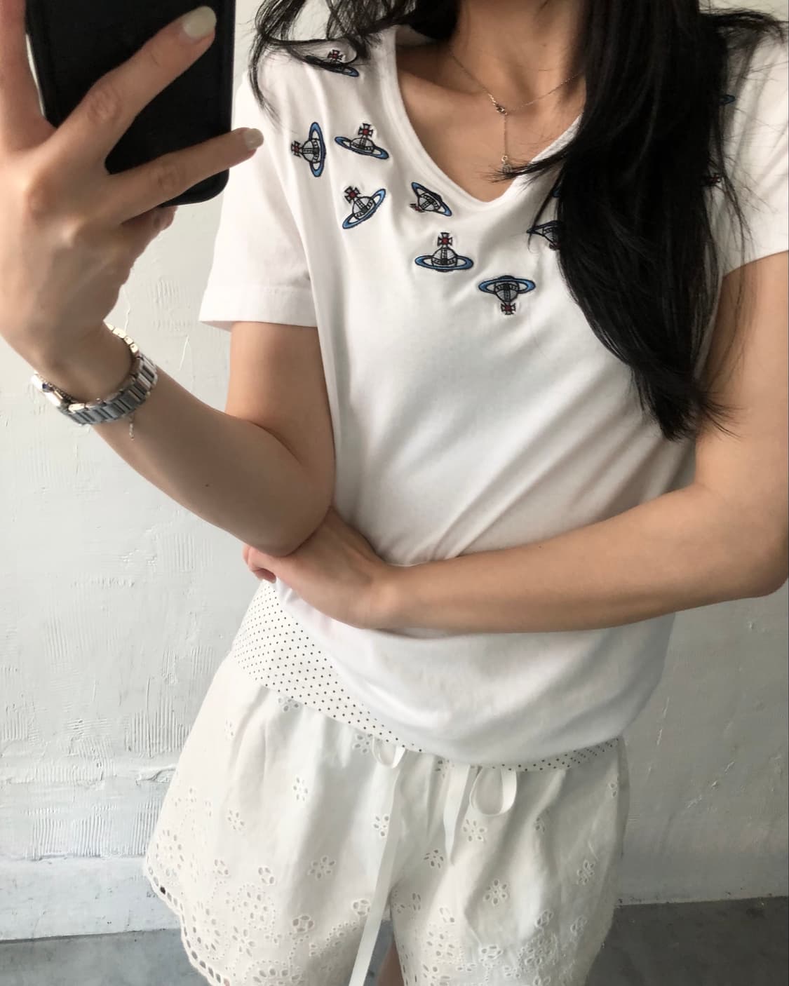 비비안 웨스트우드 앵글로마니아 자수 모티브 티셔츠 화이트컬러 상품이미지2