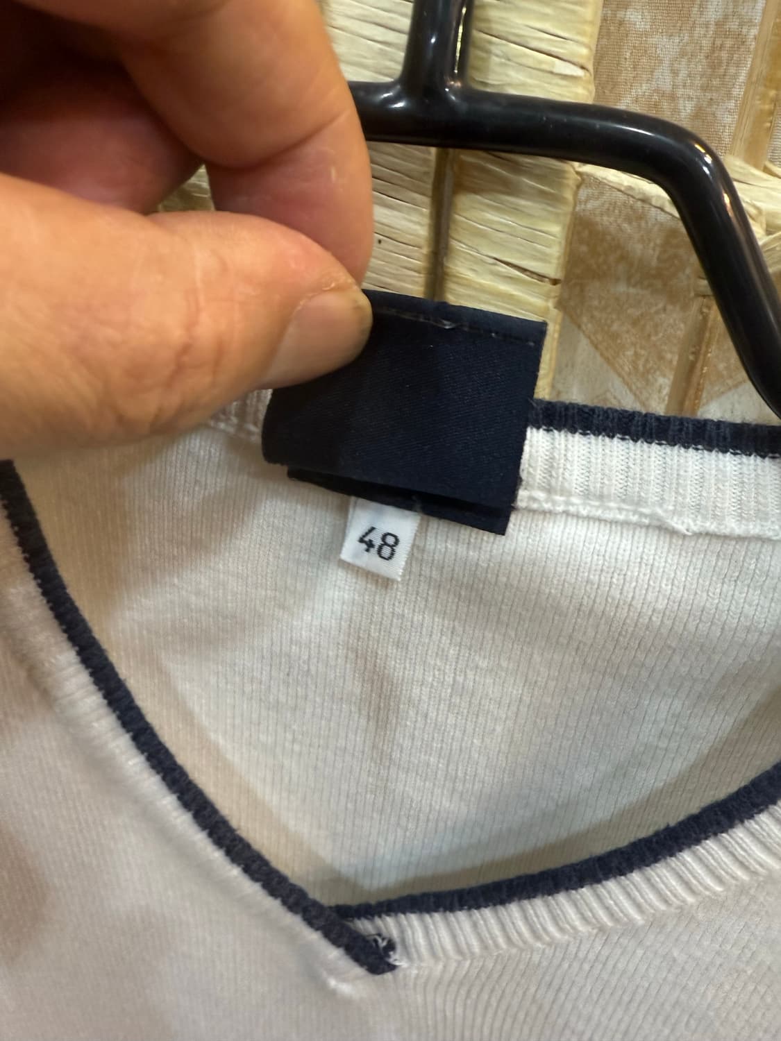 48/55-66 정품 돌체앤가바나 크롭 니트 팝니다 상품이미지3